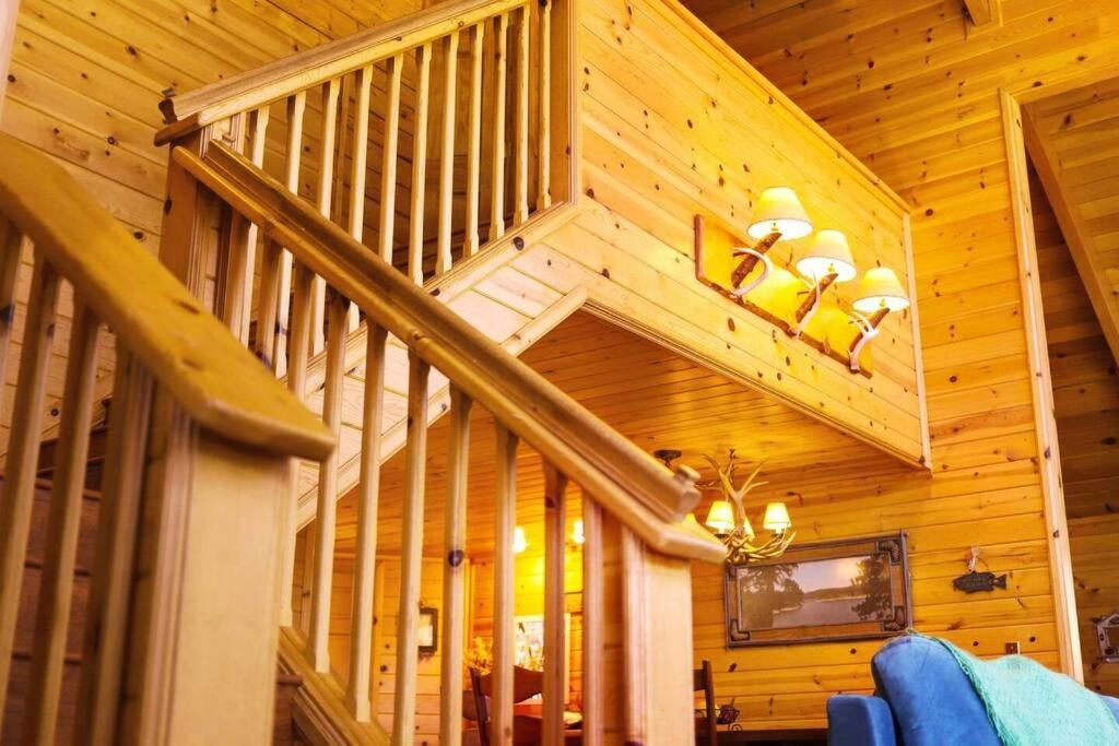 Summit: Discover Serenity In This Cozy Cabin With Mountain Views! Villa Биг Беър Лейк Екстериор снимка