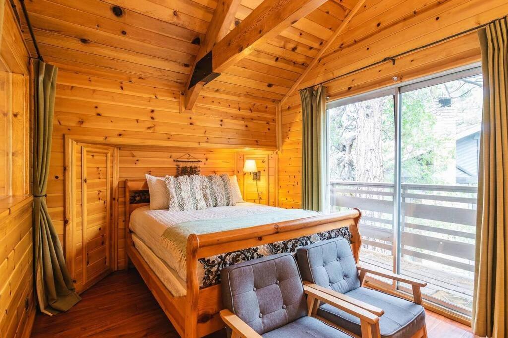 Summit: Discover Serenity In This Cozy Cabin With Mountain Views! Villa Биг Беър Лейк Екстериор снимка